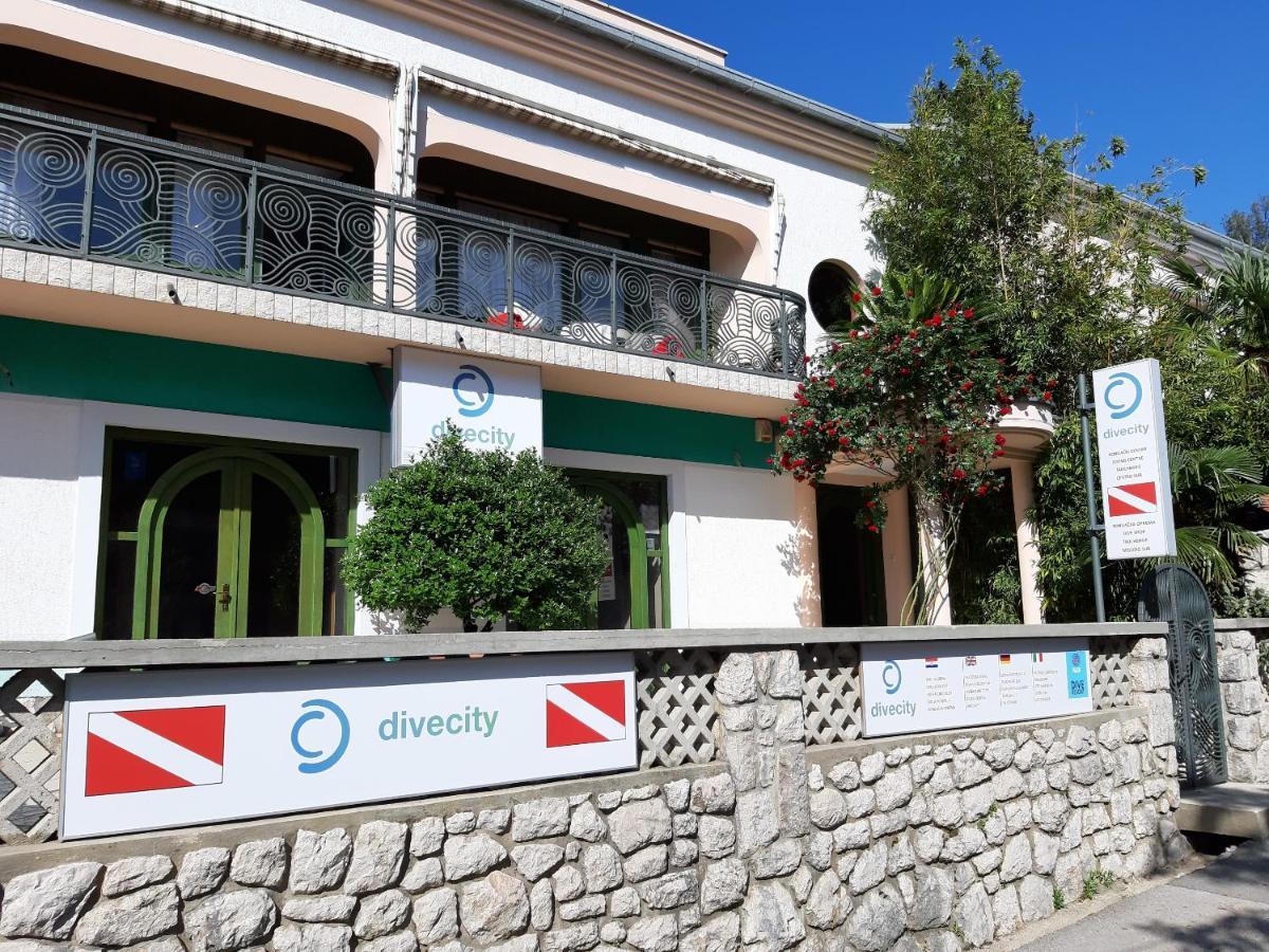 Apartments 30 M From The Beach Crikvenica Exterior photo